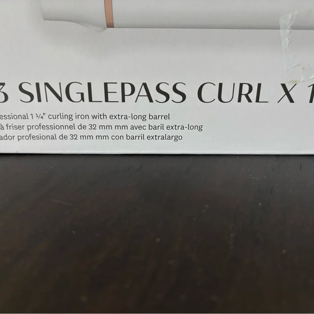 T3 Singlepass curl x 1 1/4” FOR THE CURL OBSESSED NWT and serial number